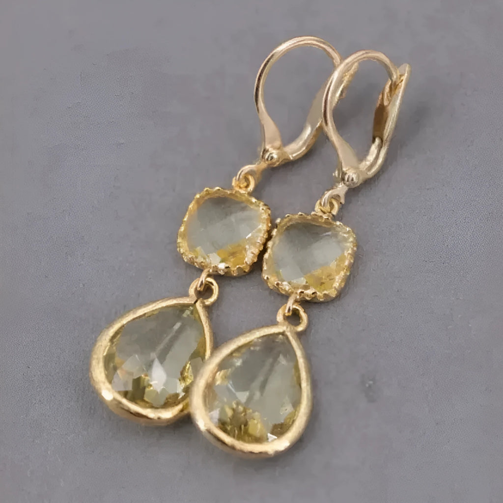 Gold geometric water droplet fringe earrings with retro exaggerated design