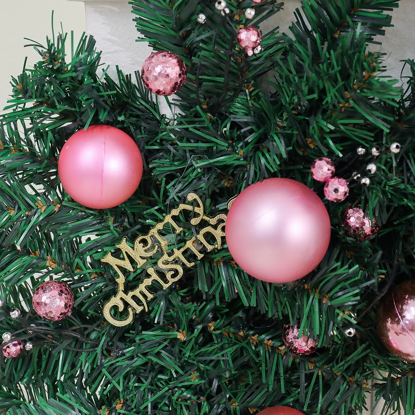 2.7-metre pink Christmas rattan vine decoration with 240 PVC fruit head ornaments in Korea style
