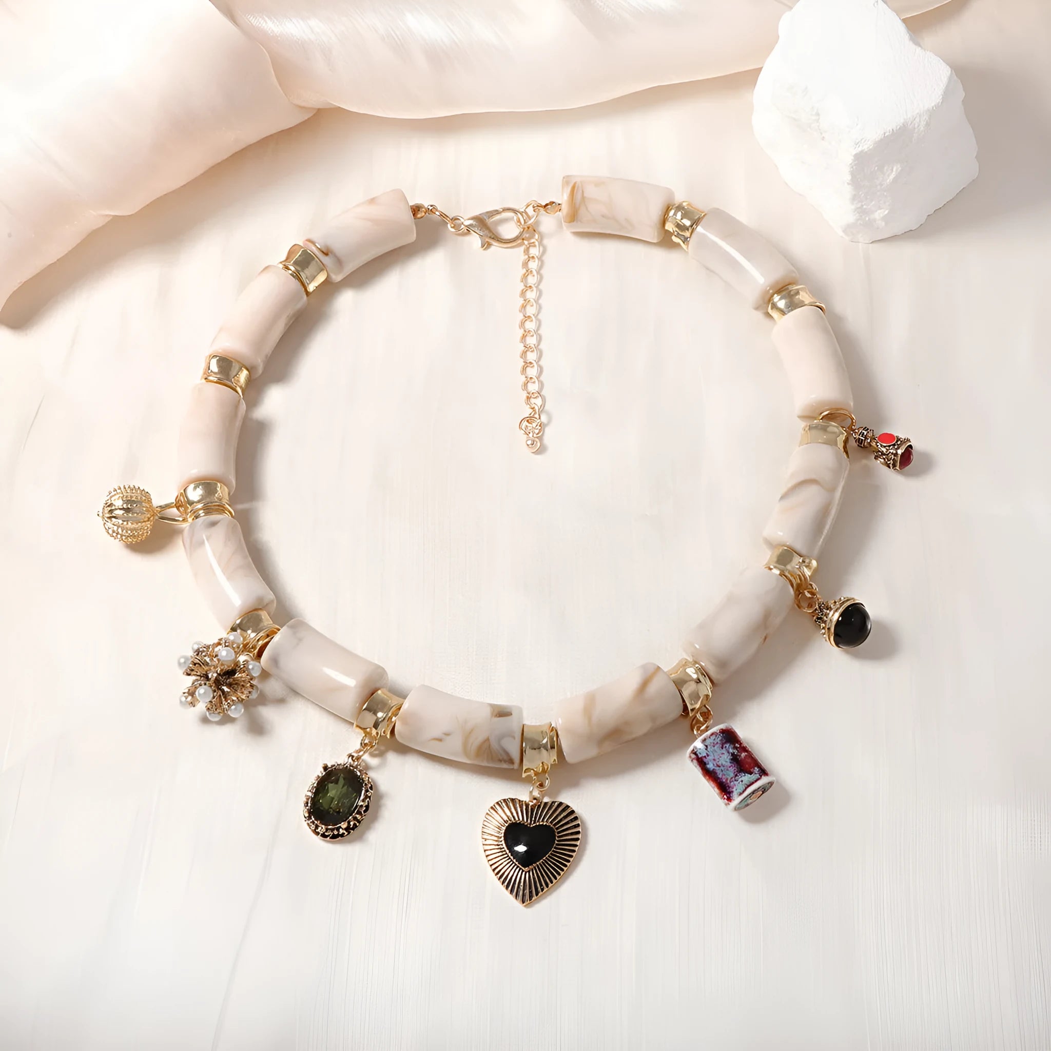 Heart-shaped resin and bamboo pendant necklace with electroplated chain