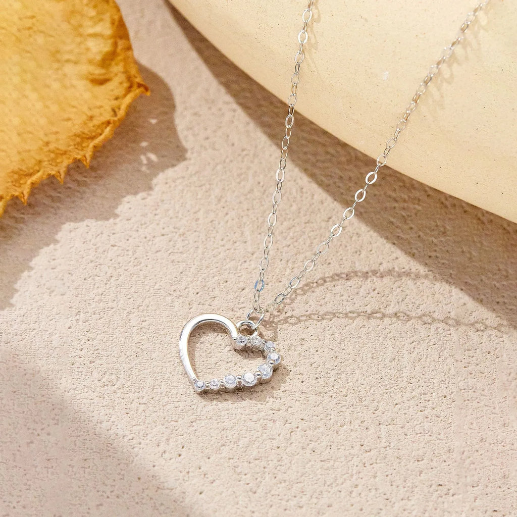 S925 sterling silver hollow heart necklace with circle pendant on regular chain