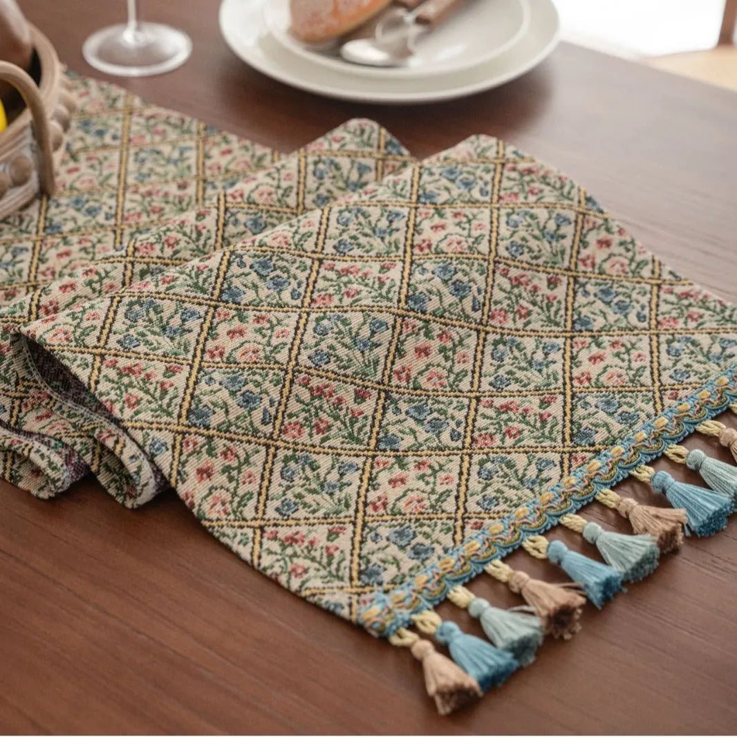 Nordic jacquard bouquet table flag with tassel edge in chemical fibre fabric on dining table