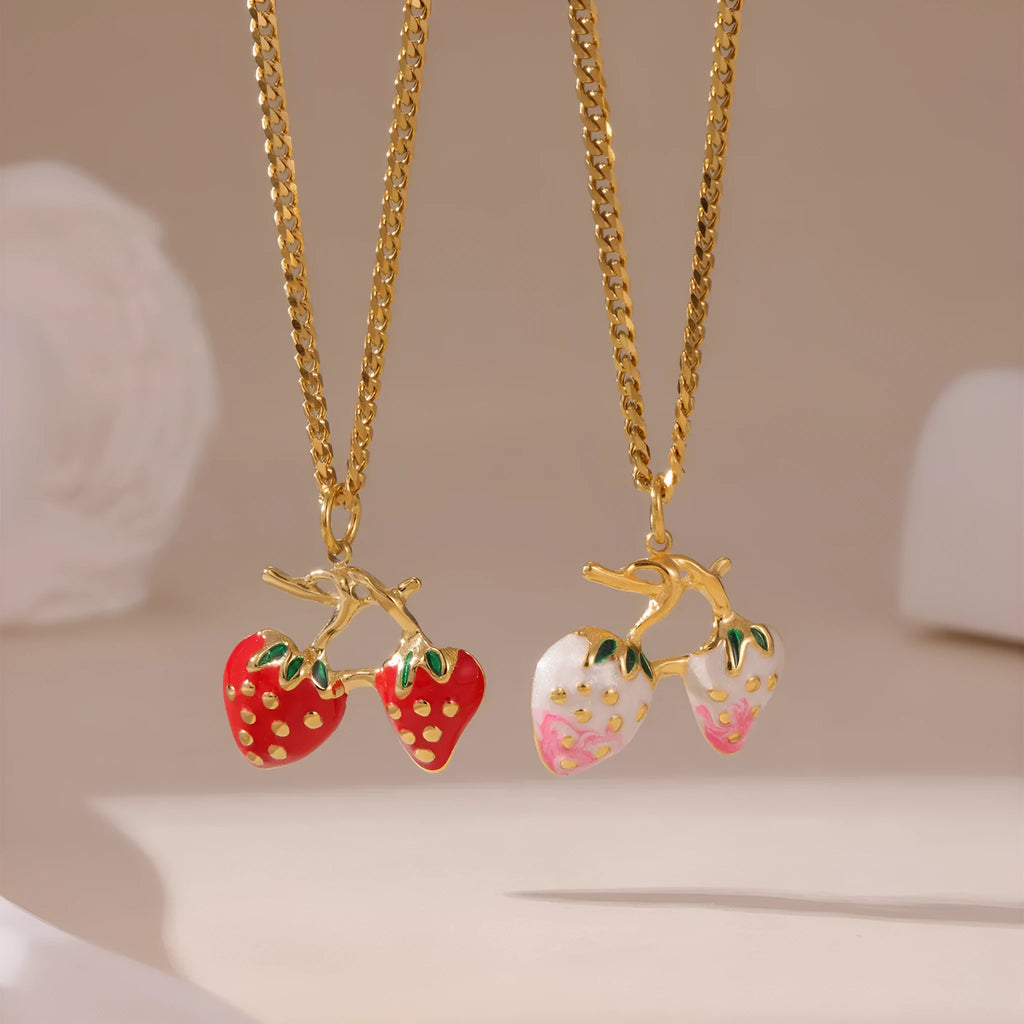 Strawberry-shaped pendant necklace in stainless steel with white or red colour options