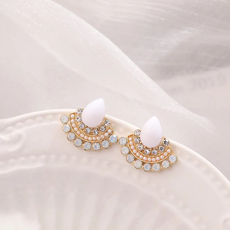 Retro sterling silver fan-shaped rhinestone earrings with geometric opal design for women