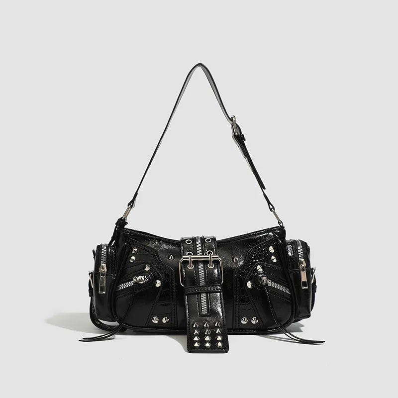 Black dumpling-shaped retro handbag with oil wax leather finish and vintage European styling