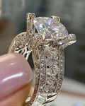 Women's geometric round alloy ring with electroplated gold or white finish