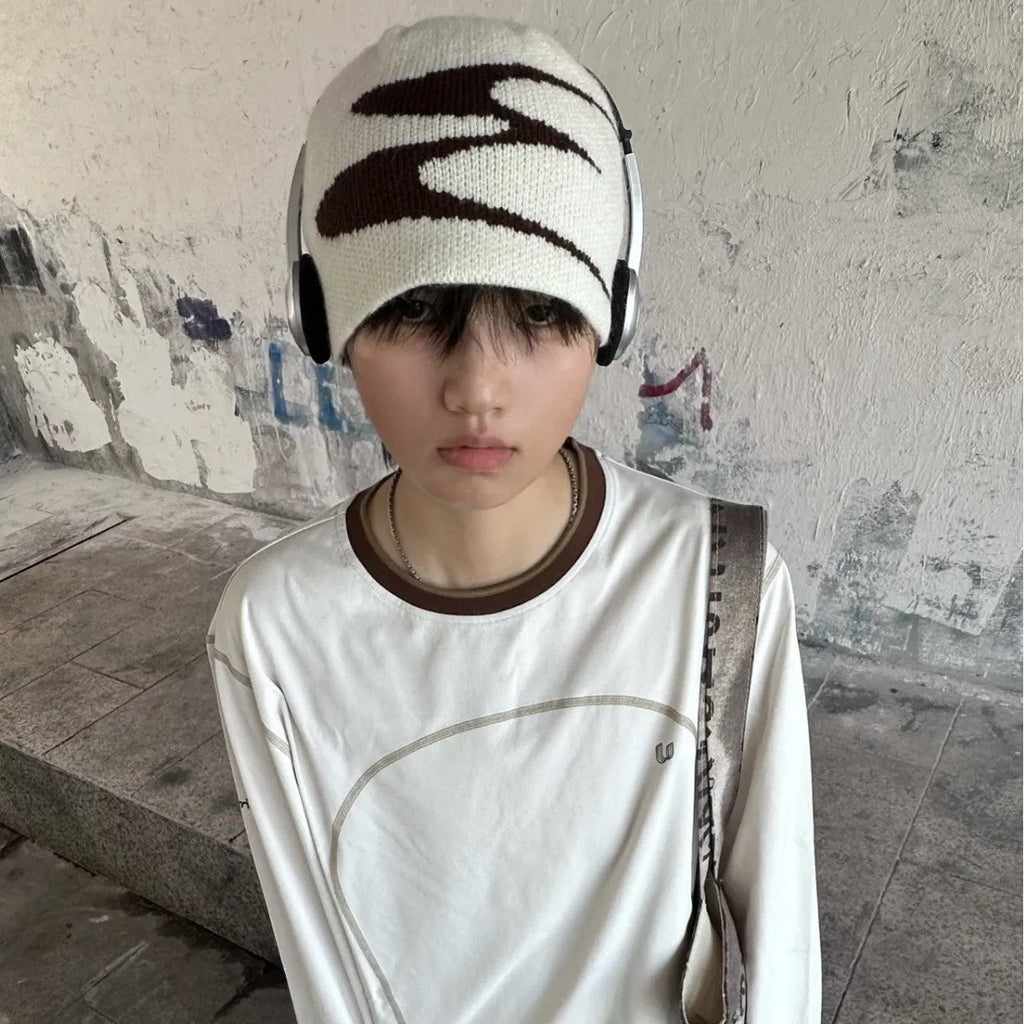 Acrylic thermal beanie hat in white grey black colours for autumn winter wear