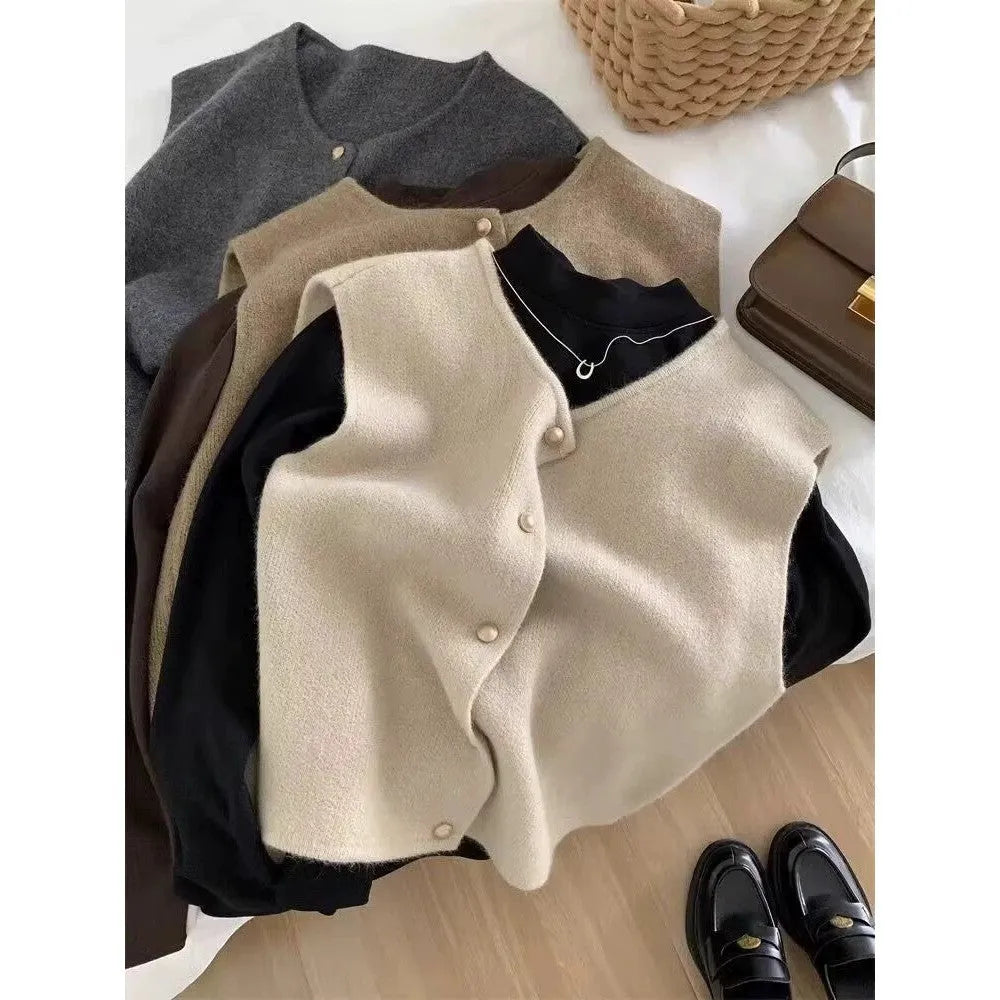 Women's casual polyester pullover vest in six colours, shown with half-length sleeves.