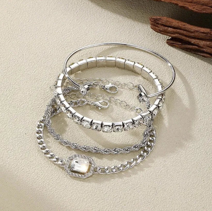 Retro geometric alloy bracelet set with metal chain square diamond design in gold or silver four-piece women's jewellery