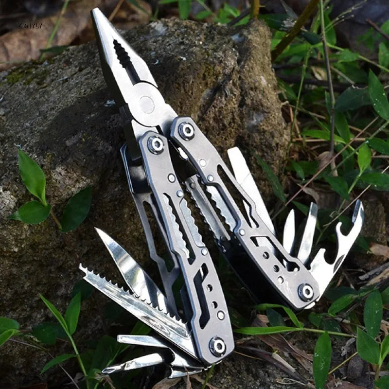 All steel 14-in-1 multi-function pliers in black or silver grey, 10cm folded, 15.6cm developed, 420 steel