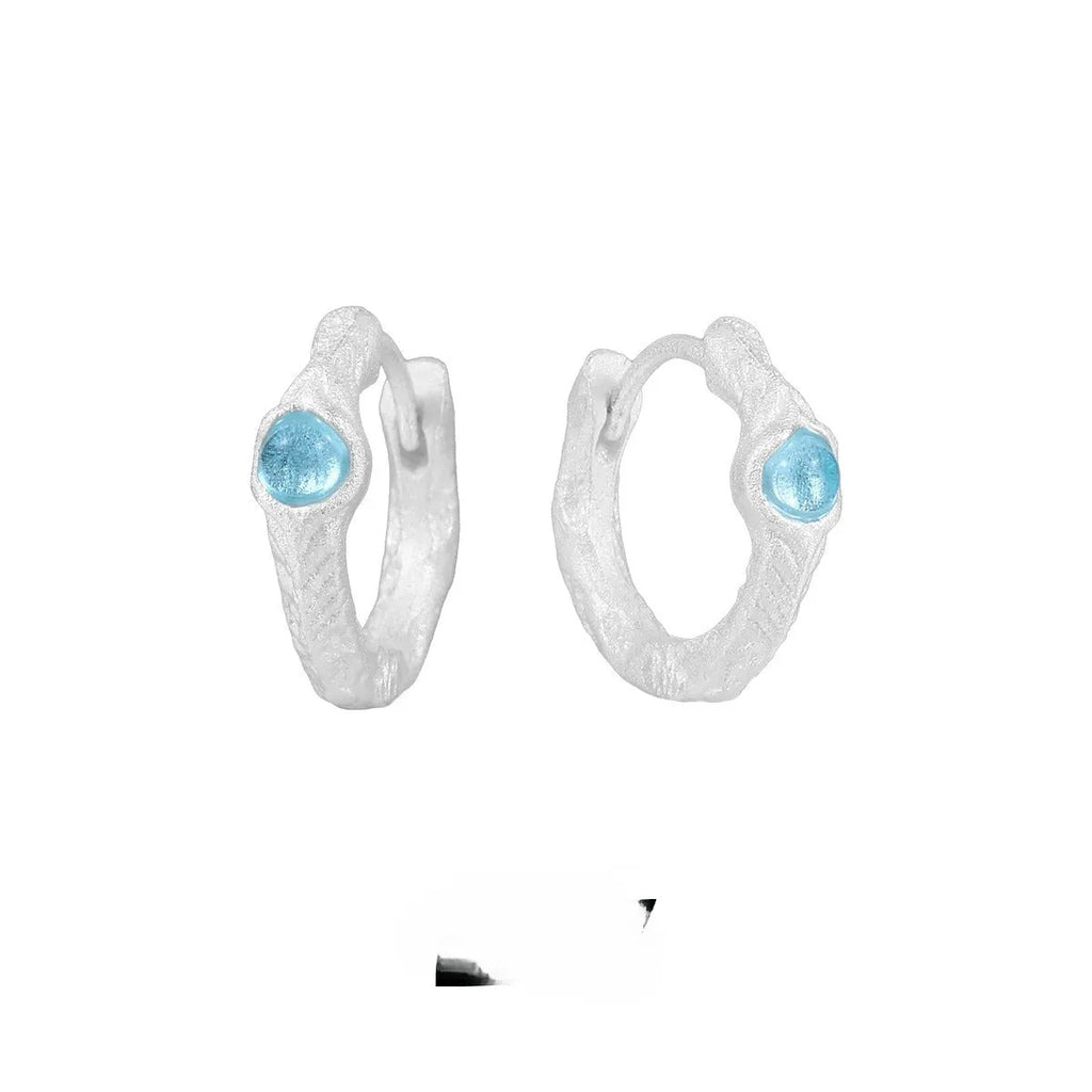Women's burnt silver geometric ear clip made from 925 sterling silver.