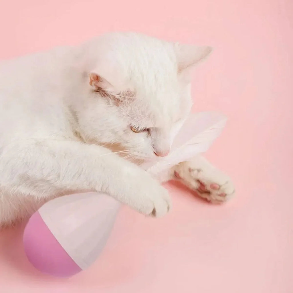 Green feather tumbler cat toy with aluminium alloy tease stick and goose feather teaser