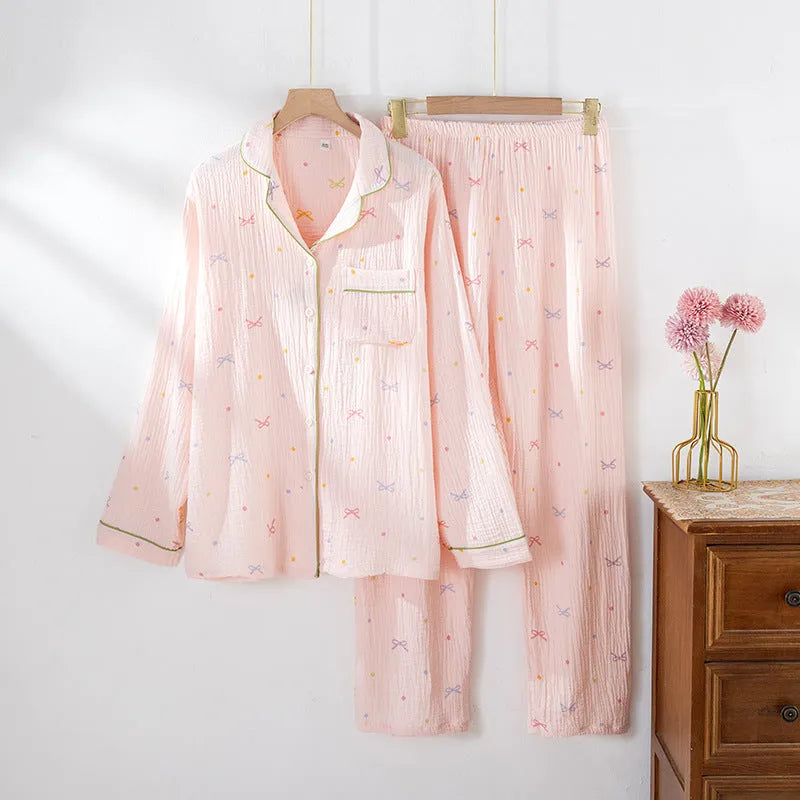 Women's cotton pajama set with long sleeves and trousers in pink colour