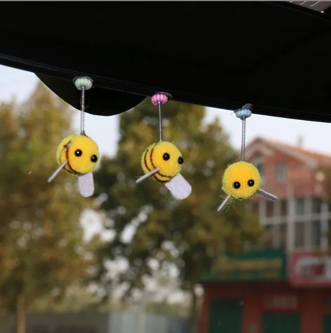 Square bee car decoration with cartoon design measuring 3cm by 3cm made from fur ball material