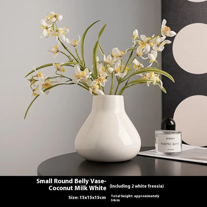 Ceramic decorative vase with glass surface in black or white colour with round belly French design