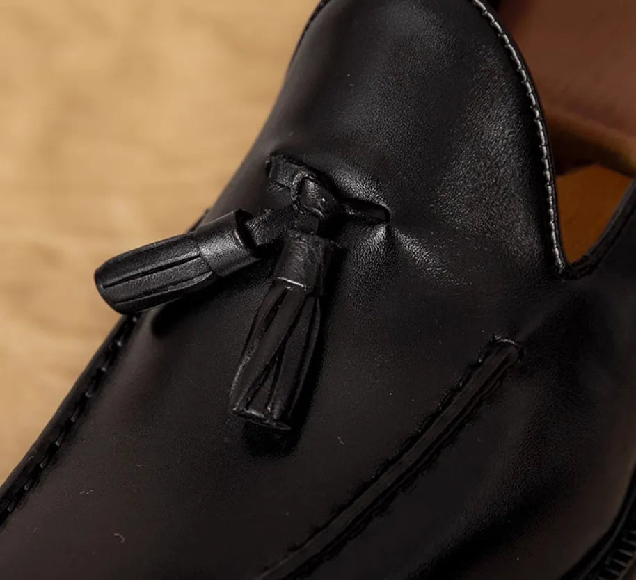 Men's British-style genuine leather slip-on loafers with fringed design in black or brown