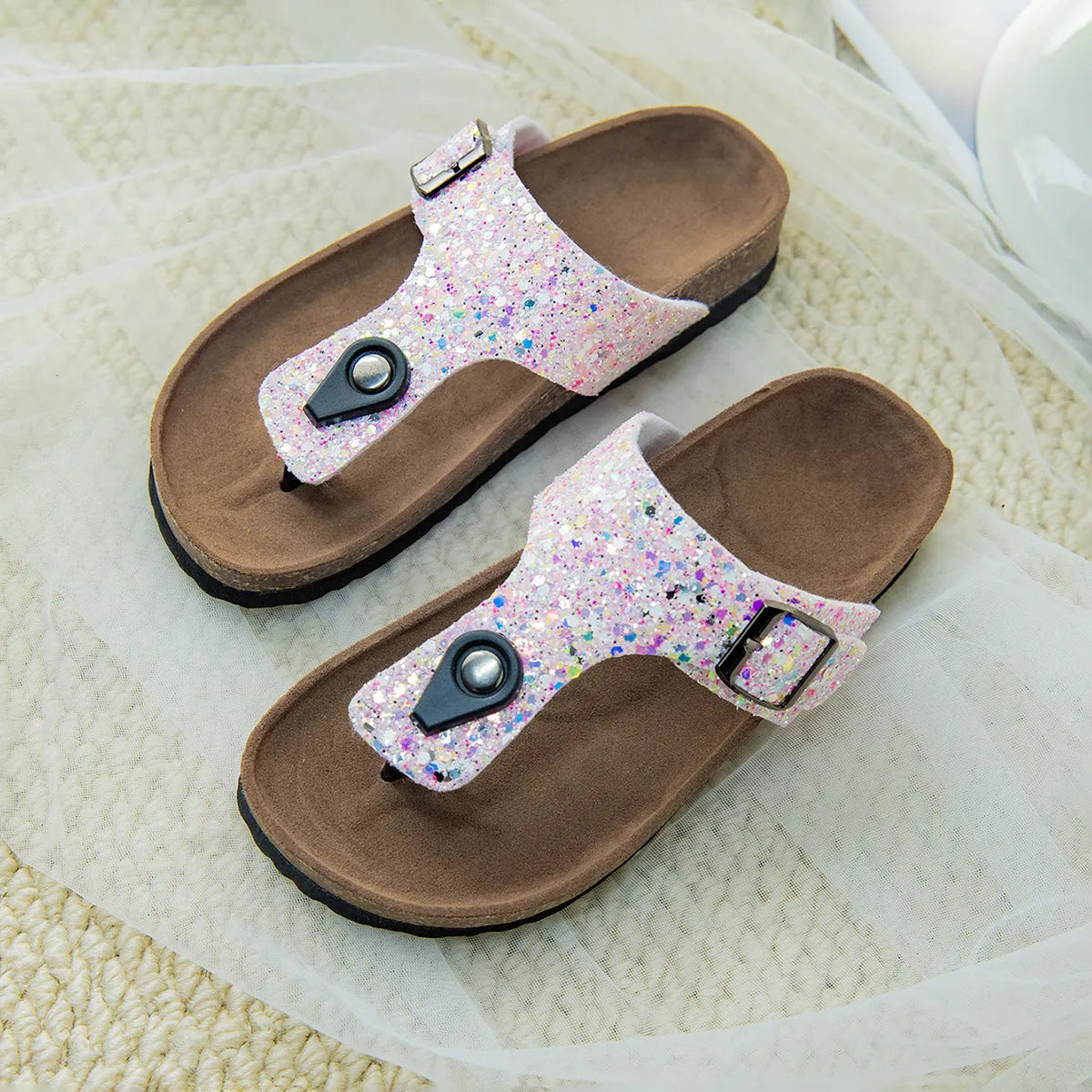 Cork flip-flops couples shoes with frosted artificial leather uppers and PVC soles