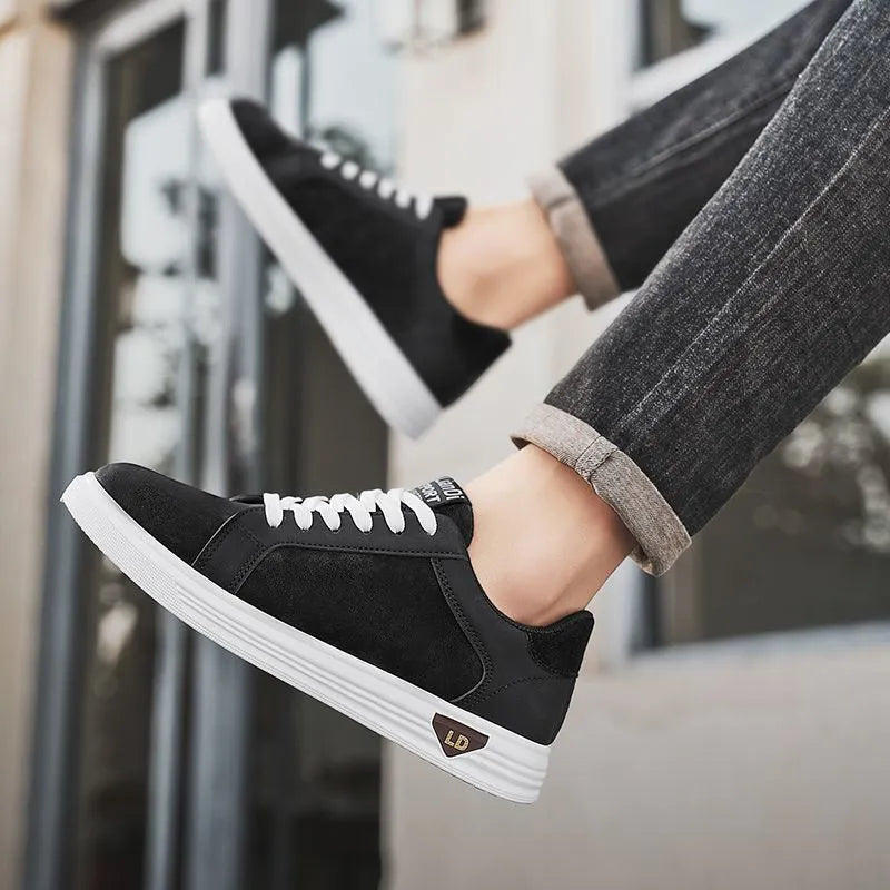 Men's black snake pattern PU leather high-top casual sneakers with round toe and rubber sole