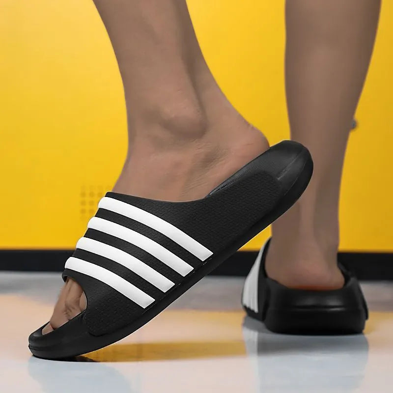 Casual sports slippers with EVA sole and PVC upper in neutral leisure style