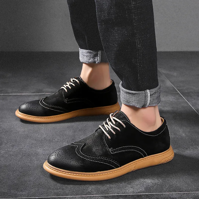 Men's black retro lace-up low-top business formal leather shoes with a rubber sole.