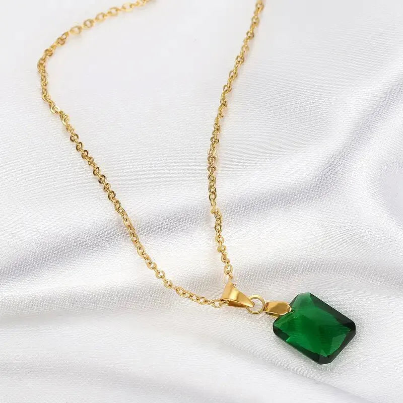 Copper rectangular geometric necklace with quadrilateral pendant on O-ring chain, XL1006 Green colour