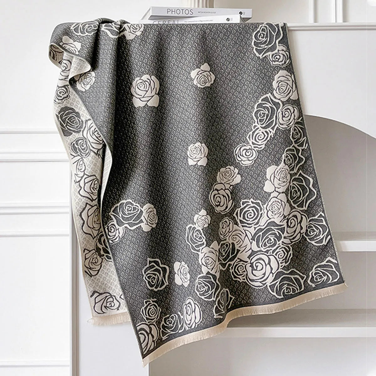 Imitation cashmere scarf with tassel trim in grey, black, blue, or khaki, shown at 185 cm long.