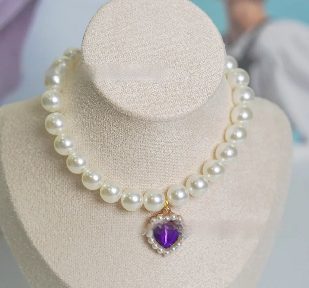 Pearl necklace cat collar with love gem charm in monochrome, available in six colours and 15-30cm sizes