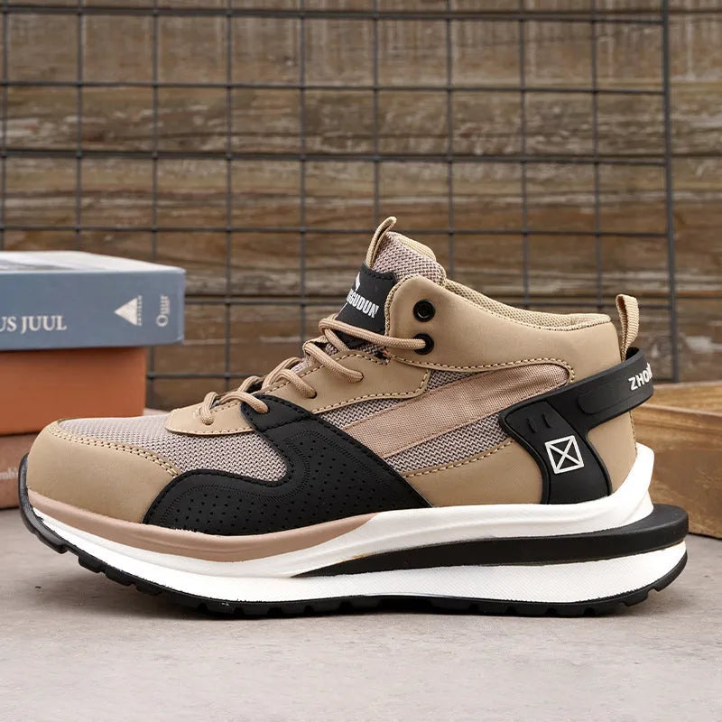 Black steel toe cap safety work boots with lace-up front and rubber anti-penetration sole