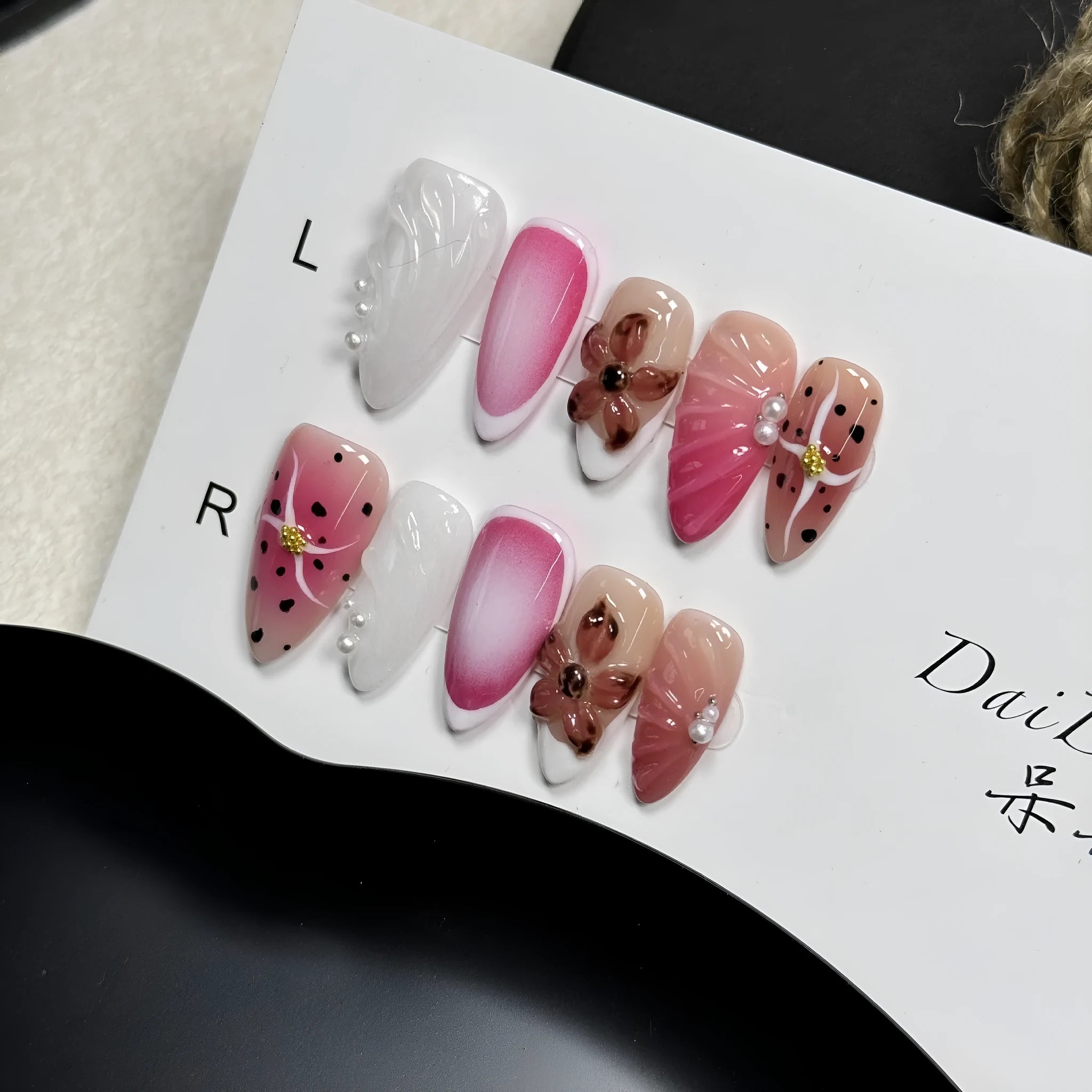 Hand-painted 3D carved nail beauty patches in candy colours for almond nails in sizes XS to L.