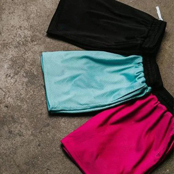 Men's solid colour mesh athletic shorts with quick-drying fabric for summer running and fitness