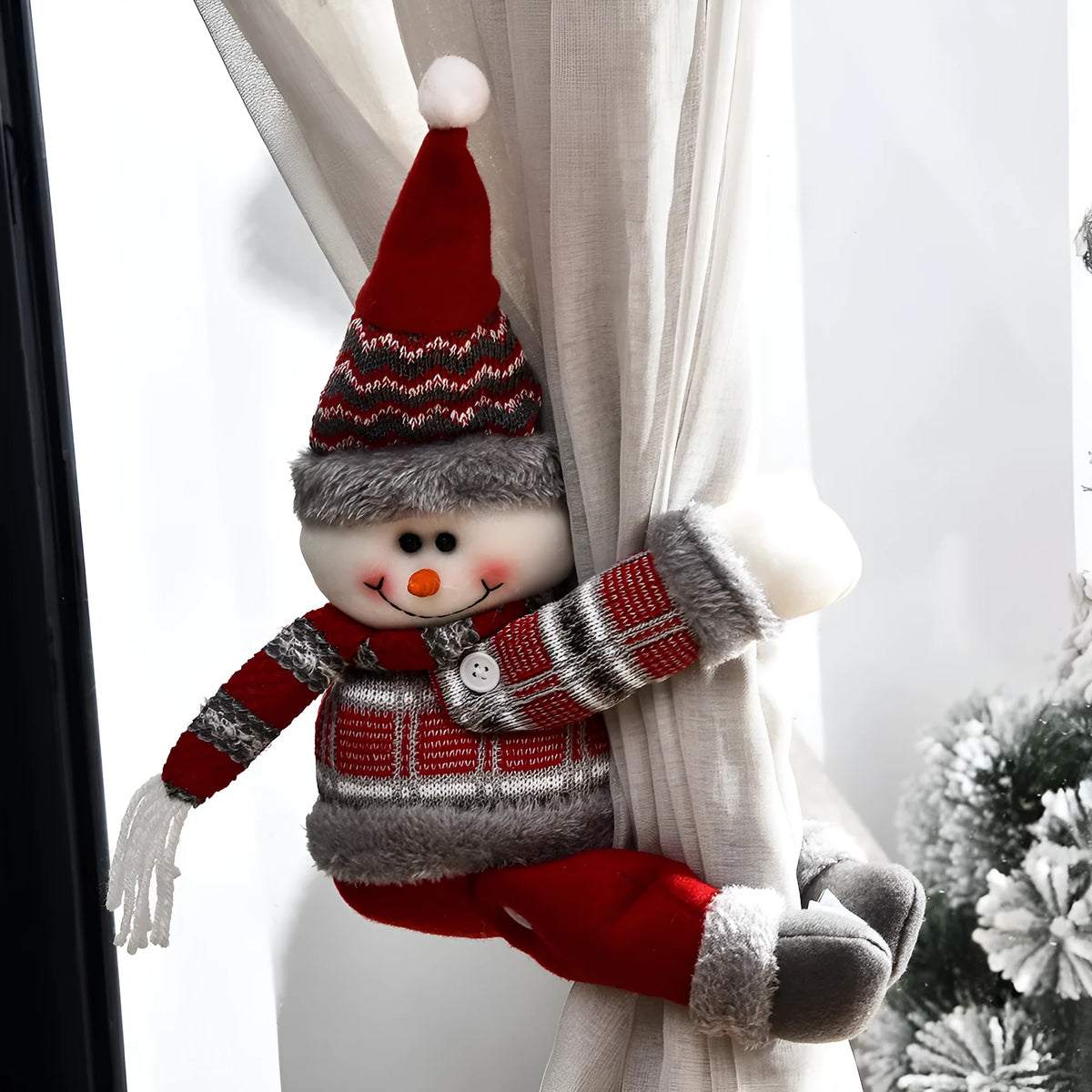 Christmas curtain decorative button cartoon doll cloth curtain buckle in Santa, reindeer, or snowman style