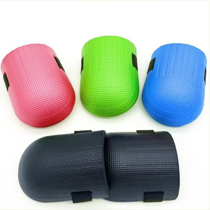 Pair of coloured EVA foam kneepads for work, shown with approximate 11mm thickness scale.