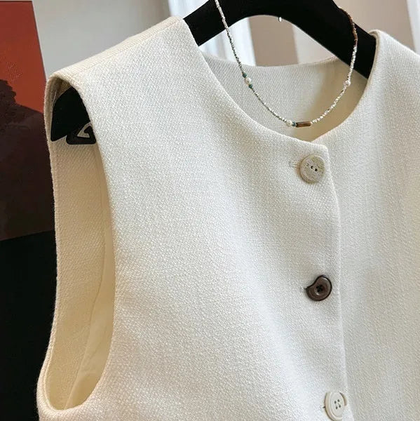 Women's milky white French style bandage vest with round neck, sleeveless design