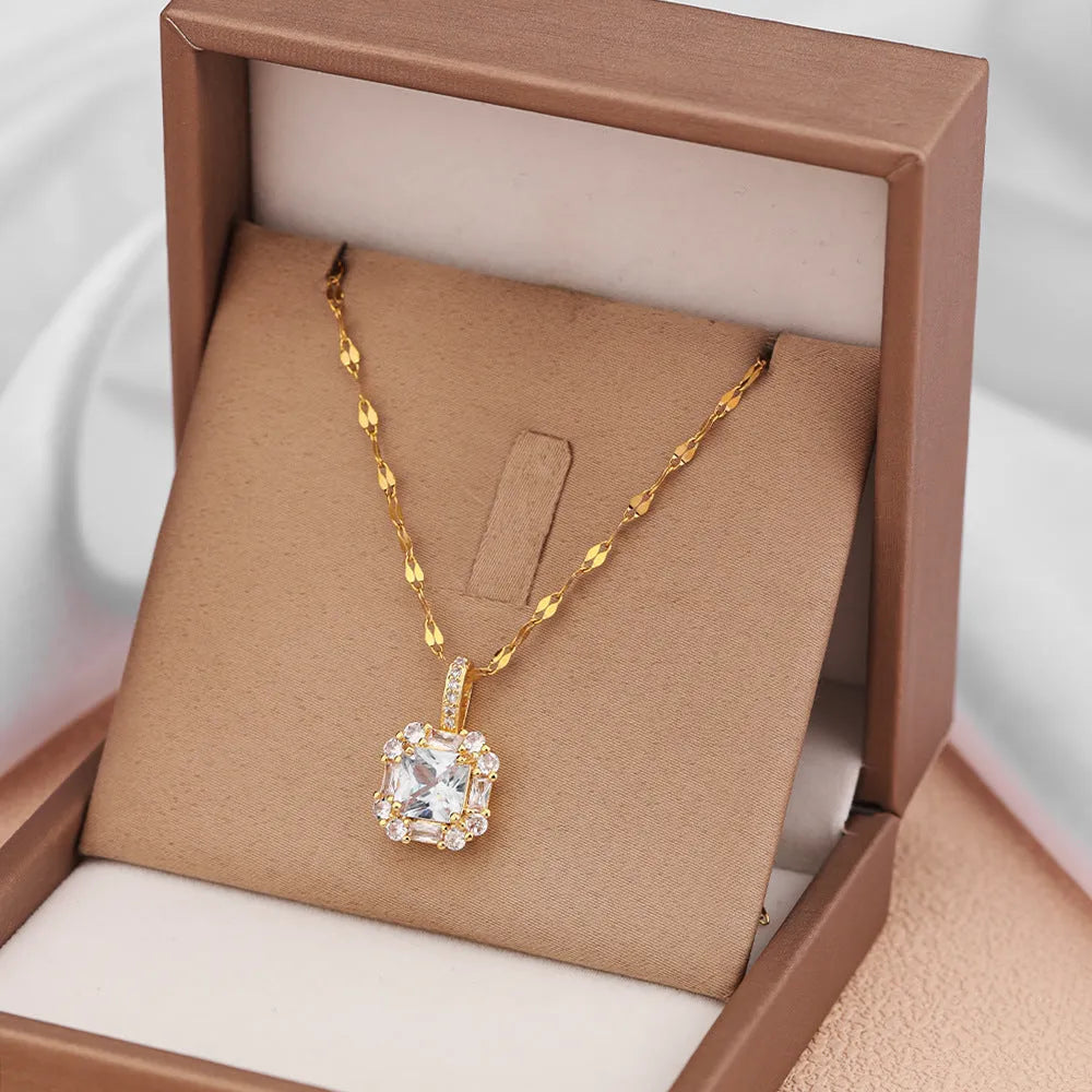Women's gold geometric zircon pendant necklace on water wave chain