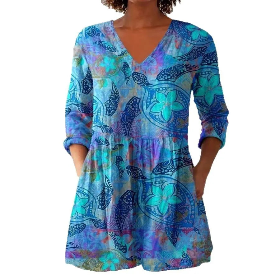 Women's retro slim fit long-sleeved top with digital print in polyester fabric available in multiple colours