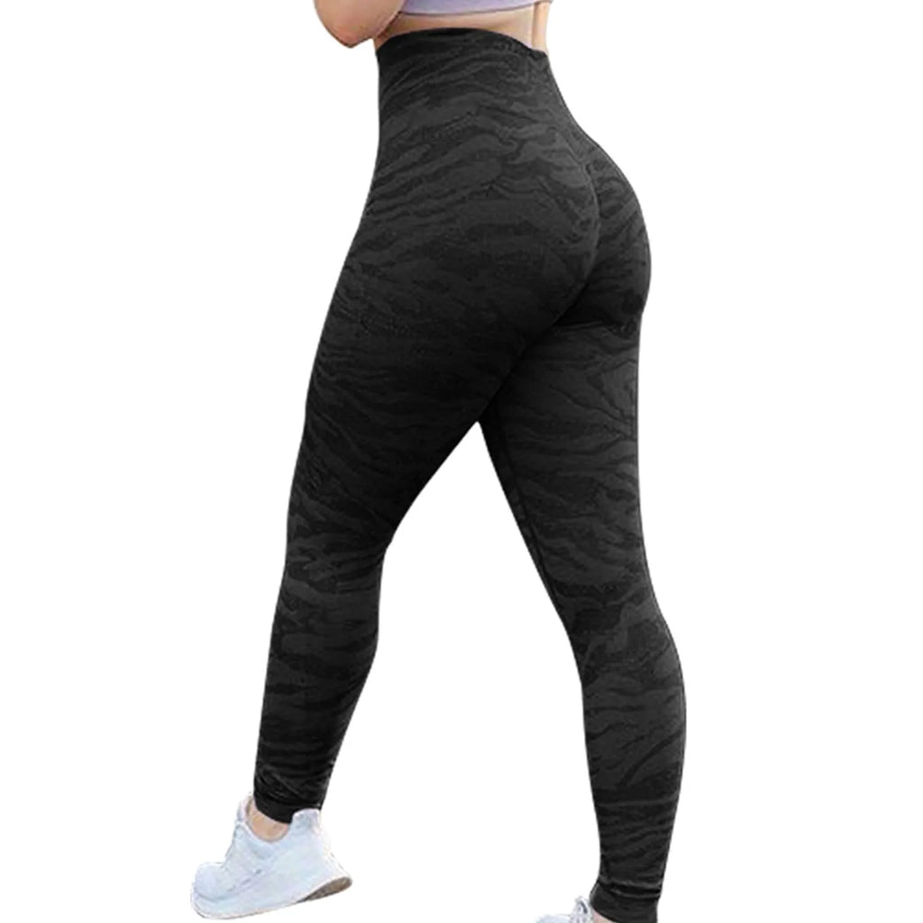 Women's push-up booty leggings in camouflage pattern for fitness workouts