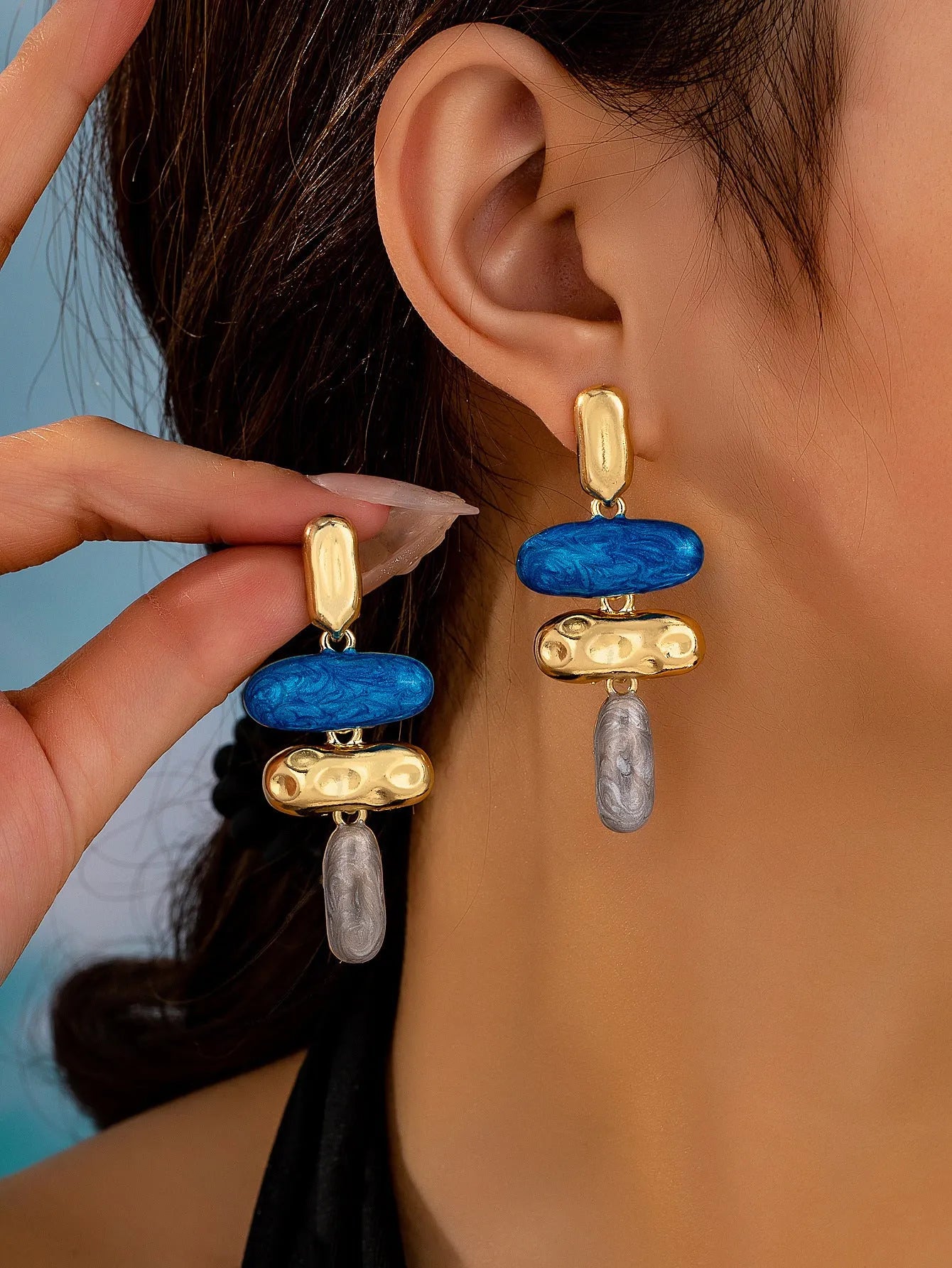Geometric multicolour stud earrings with zinc alloy electroplated finish