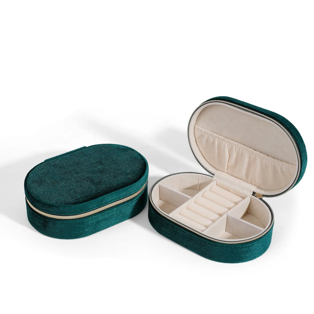 Oval velvet jewellery storage box with flannel lining in portable 15x10x5cm size