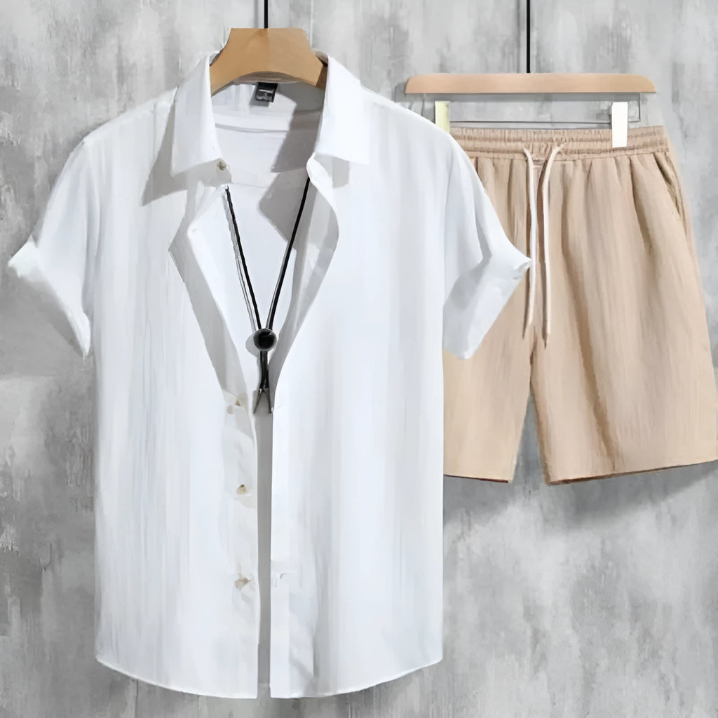 Men's casual Hawaiian 3D printed short sleeve shirt and matching shorts outfit for summer wear