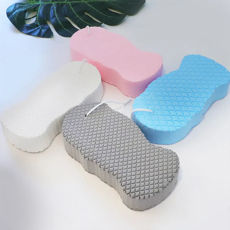 3D fish scale pattern bath sponge in white, grey, pink or light blue colours for body exfoliation