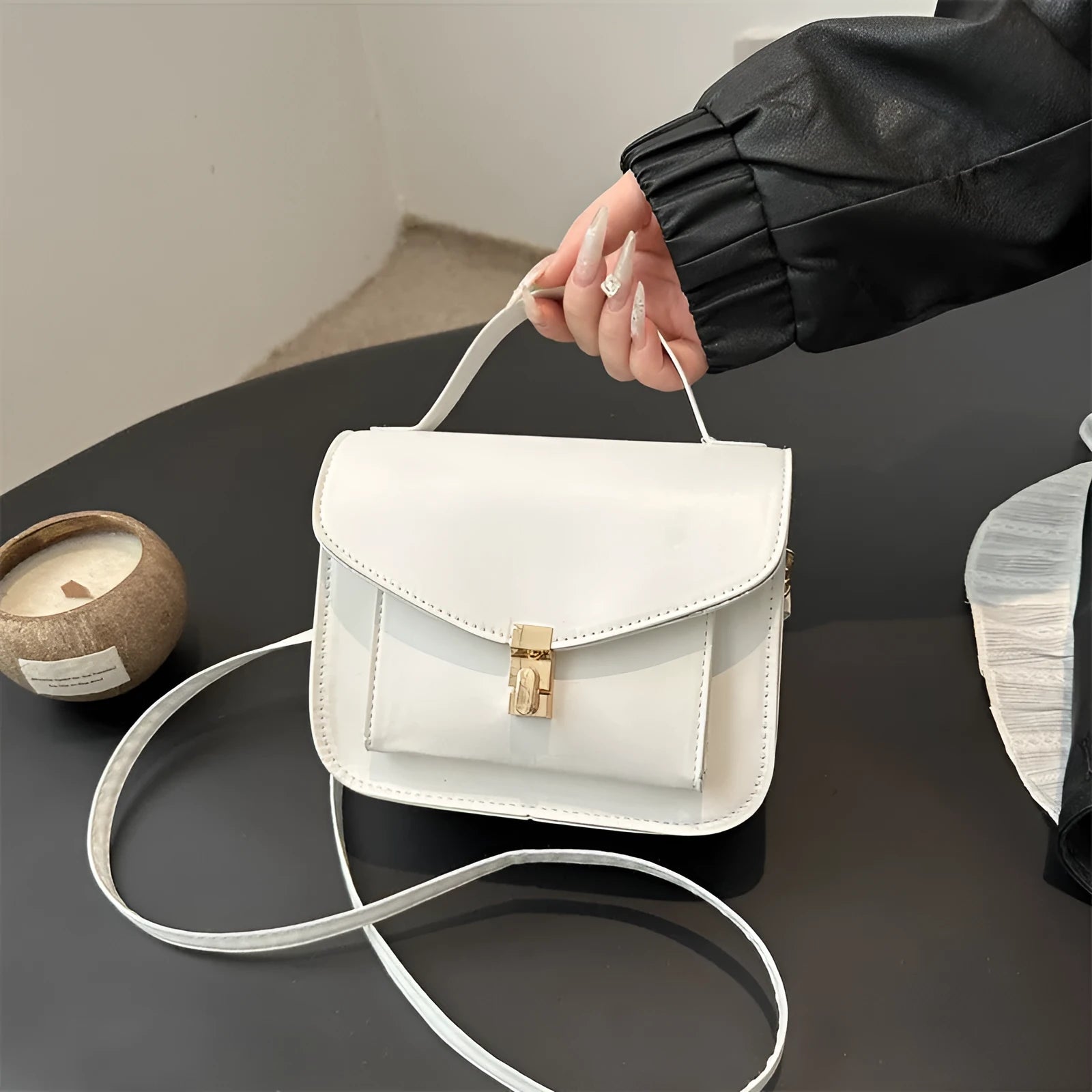 Medium hardness PU leather messenger bag with document compartment in horizontal square shape