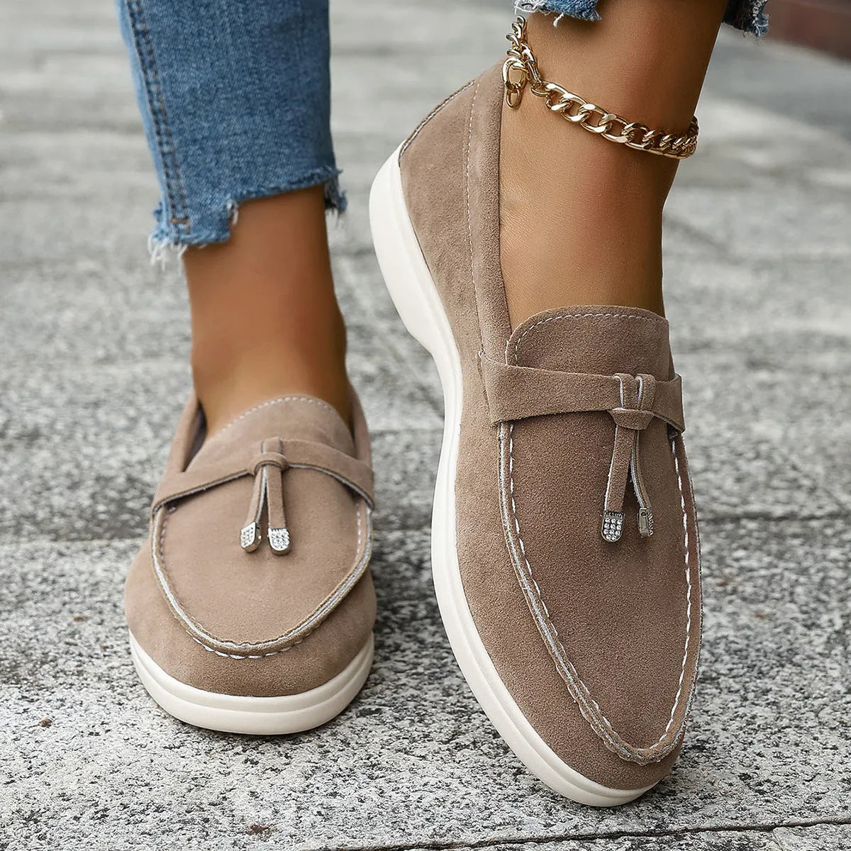 Casual canvas slip-on loafers in brown with a platform rubber sole and round toe