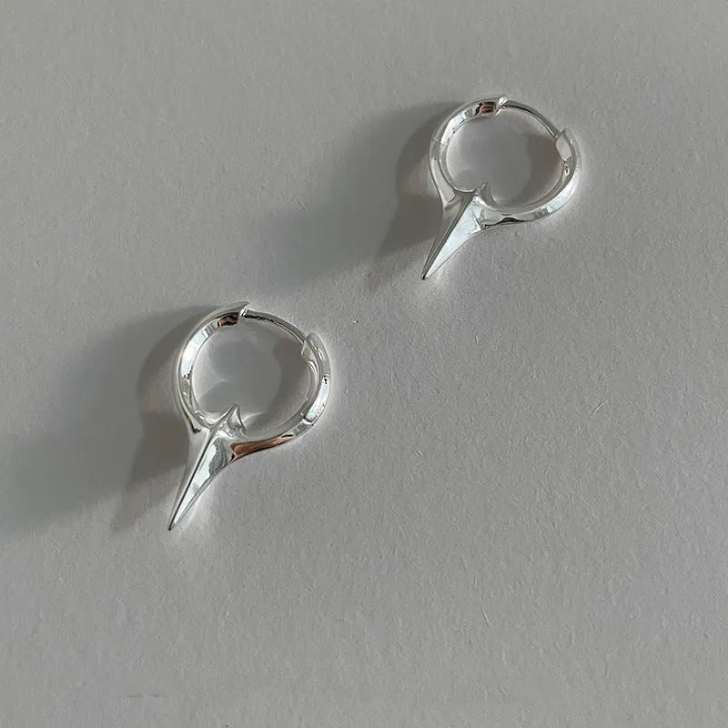 Women's geometric star clip earrings with electroplated white gold plating on copper material