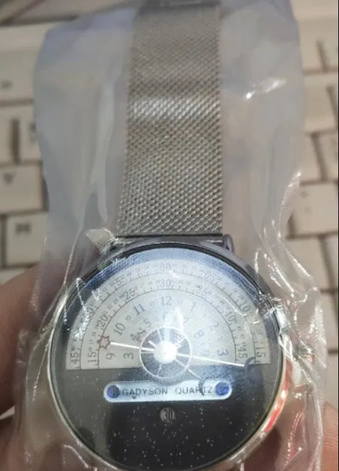 Men's M-1288 sports quartz watch with 40mm dial showing gold and silver colour options