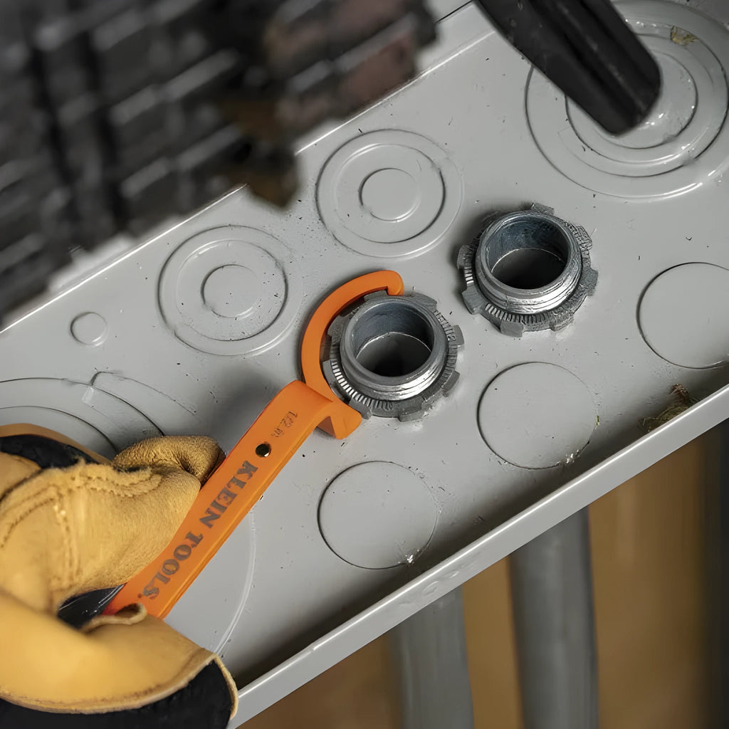 Crescent magnetic suction catheter locking wrench three-piece set showing orange, grey, and black wrenches.