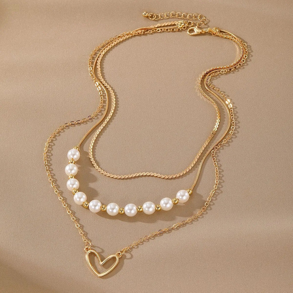 Vintage gold heart pendant necklace with pearl chain, adjustable 41-50cm length
