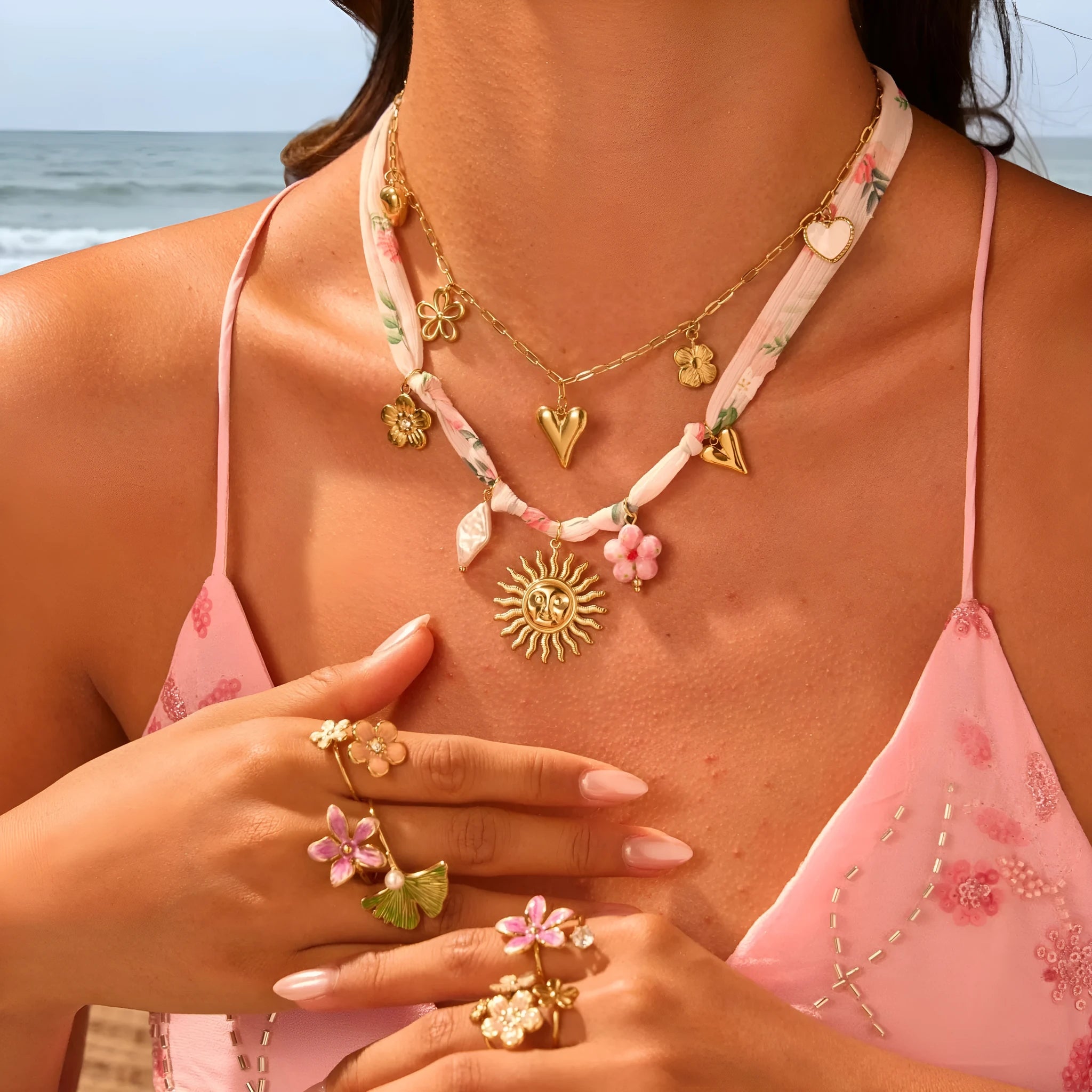 Stainless steel necklace with geometric sun pendant on adjustable 41-50cm chain