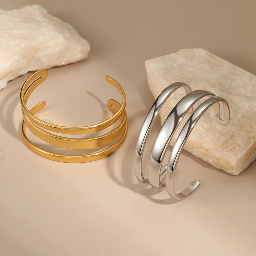 Stainless steel bracelet with simple opening clasp in geometric line design for women