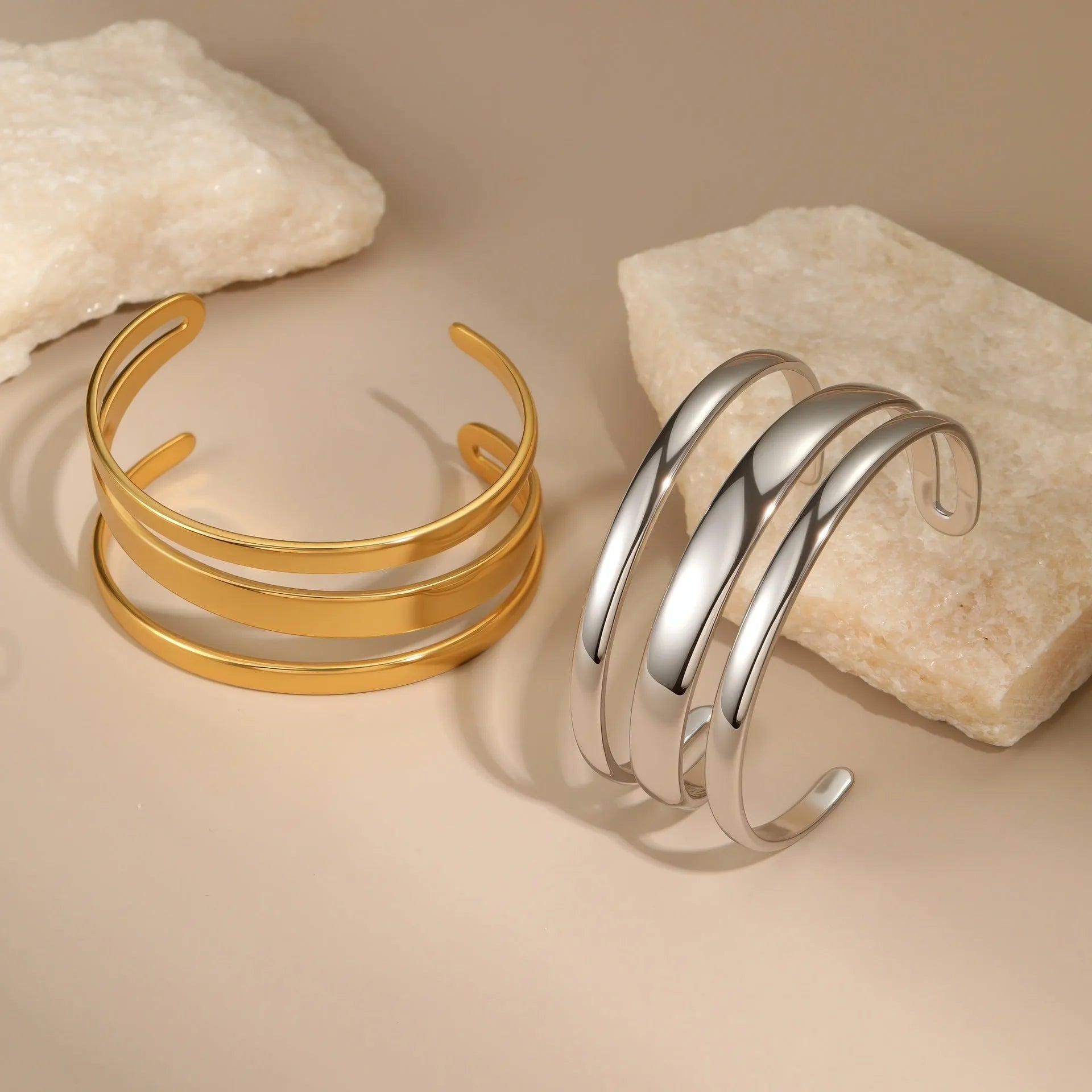 Stainless steel bracelet with simple opening clasp in geometric line design for women