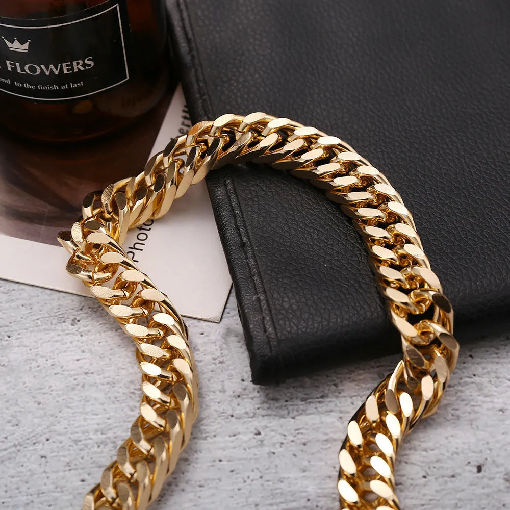 Gold tone women's thick chain necklace with 32cm length and simple solid colour design
