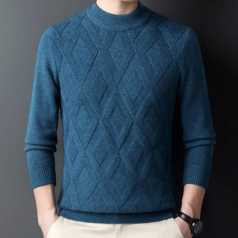 Men's diamond jacquard thermal pullover sweater in a wool-blend fabric on a size chart.